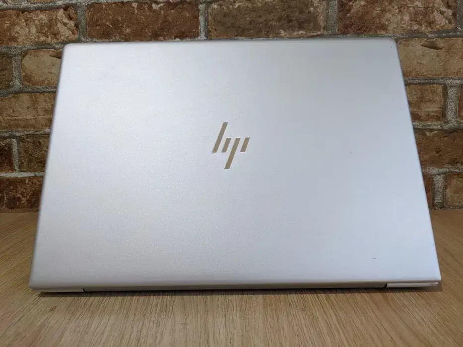 HP MT44 RYZEN 3 PRO. - UslapTop HP MT44 RYZEN 3 PRO. - UslapTop