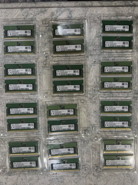 Hynix 16GB (2x8GB)